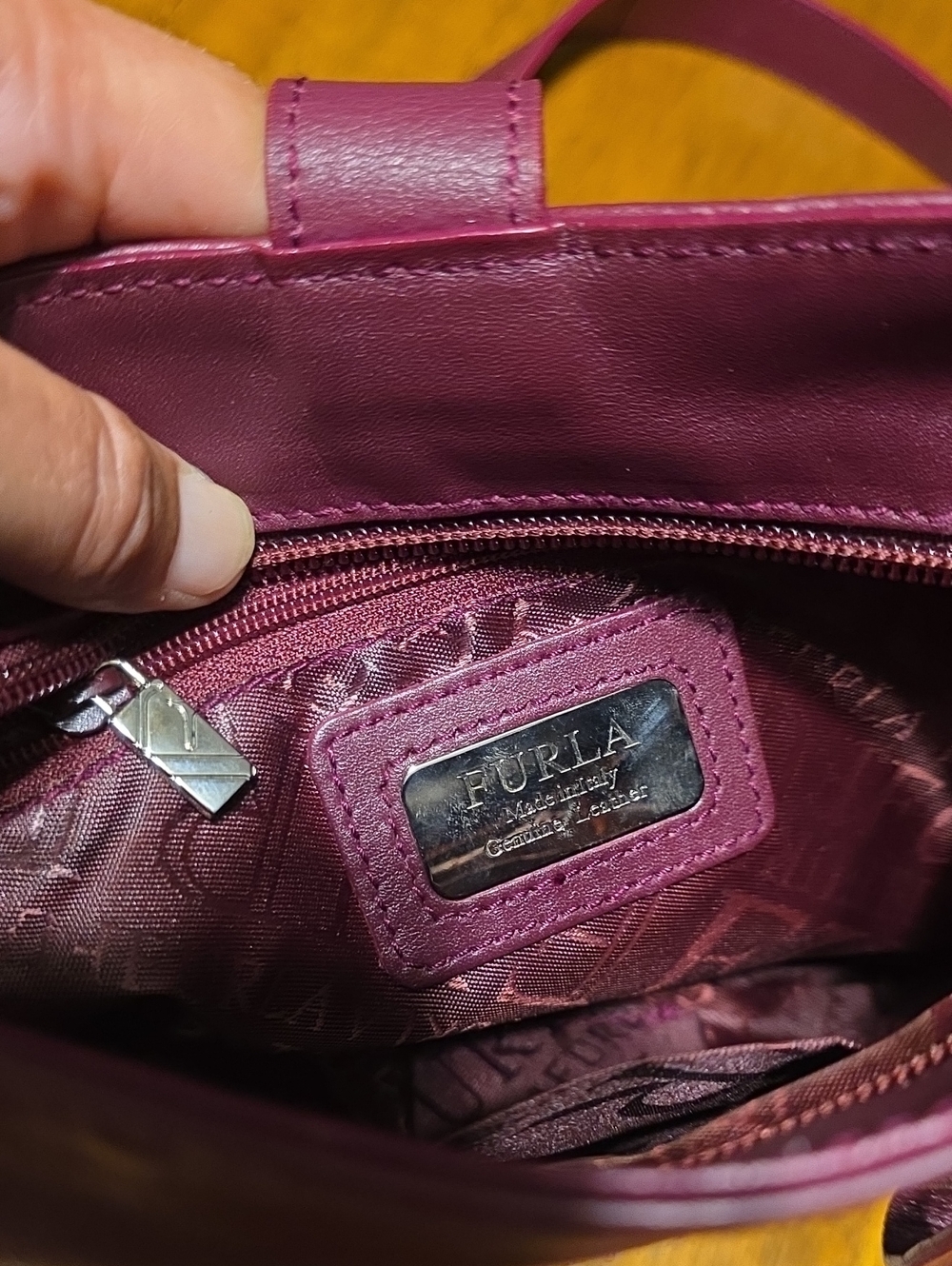 Low start Furla Vintage, Made in Italy, Burgundy Leather, XXth Century. IN EUC - Picture 12 of 15